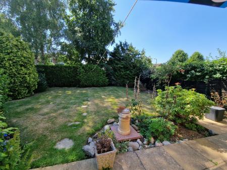 1 bedroom Ground floor flat to let in Wells Close, Perton, WV6