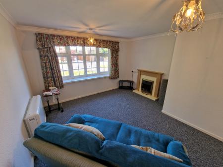 1 bedroom Ground floor flat to let in Wells Close, Perton, WV6