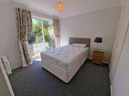 1 bedroom Ground floor flat to let in Wells Close, Perton, WV6