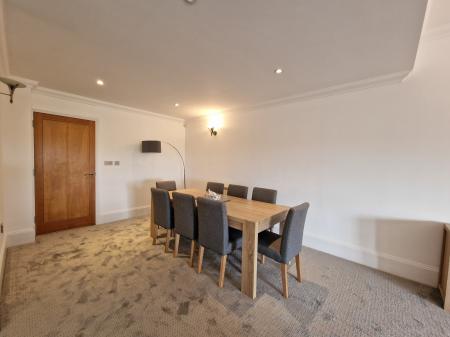 3 bedroom Apartment to let in Royal Court Apartments, 66 Lichfield Roa, Sutton Coldfield, B74