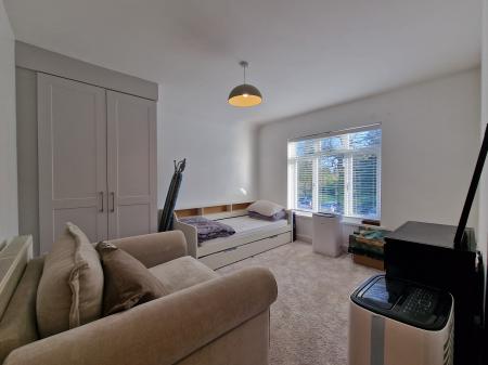 5 bedroom Semi-detached house for sale in Park Road East, Wolverhampton, WV1