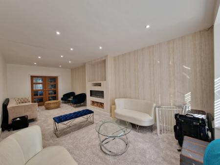 5 bedroom Semi-detached house for sale in Park Road East, Wolverhampton, WV1