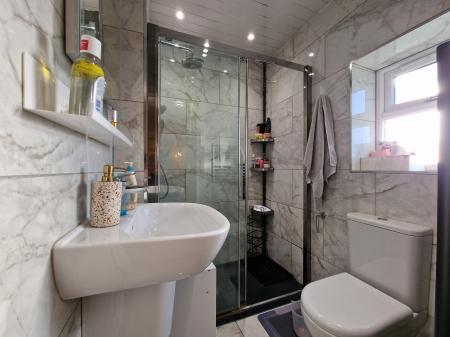 5 bedroom Semi-detached house for sale in Park Road East, Wolverhampton, WV1