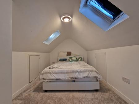 5 bedroom Semi-detached house for sale in Park Road East, Wolverhampton, WV1