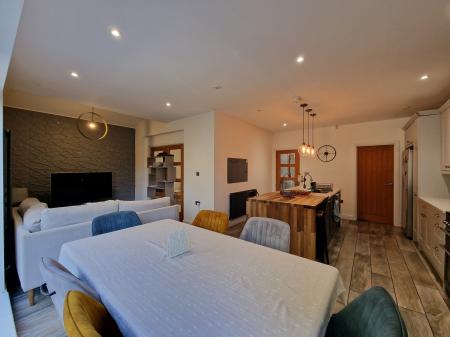 5 bedroom Semi-detached house for sale in Park Road East, Wolverhampton, WV1
