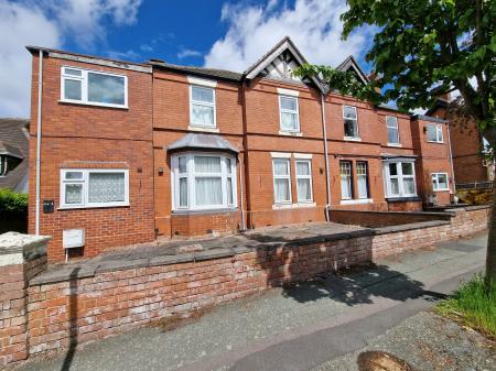 1 bedroom Flat to let in Copthorne Road, Penn Fields, Wolverhampton, WV3
