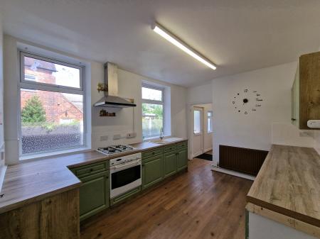 3 bedroom Semi-detached house to let in Bushbury Road, Wolverhampton, WV10