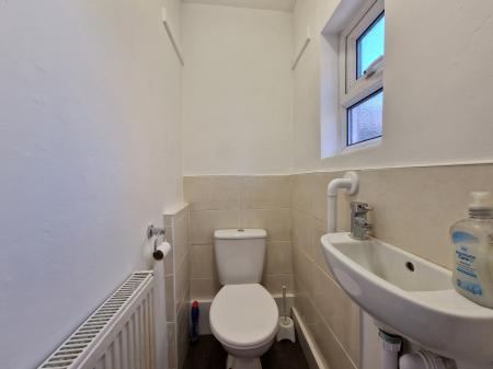 3 bedroom Semi-detached house to let in Davenport Road, Tettenhall, WV6