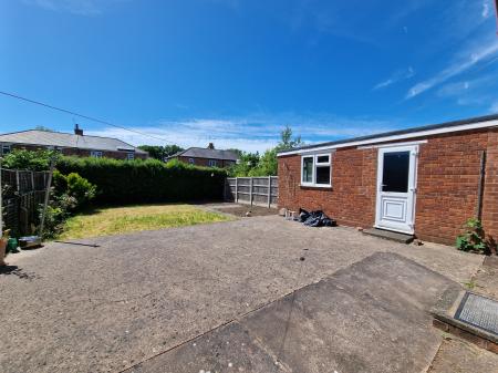 3 bedroom Semi-detached house to let in Davenport Road, Tettenhall, WV6