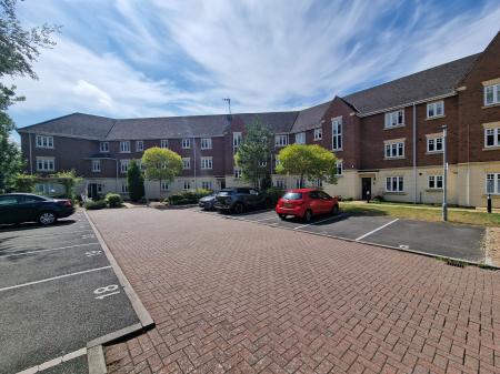 1 bedroom Flat to let in Bewick Court, The Holloway, Wolverhampton, WV6