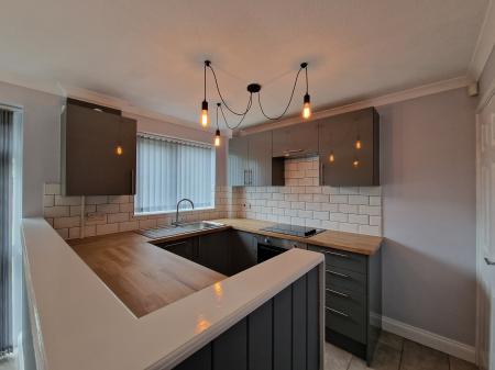 2 bedroom Semi-detached house to let in Paxton Avenue, Perton, WV6