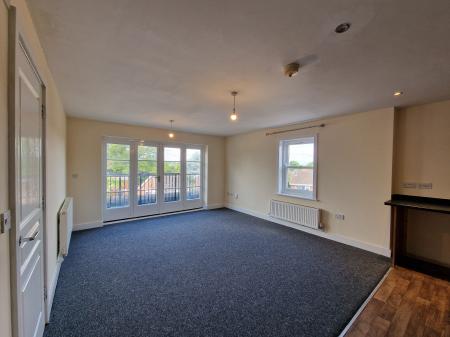 1 bedroom Flat to let in 124P Merridale House, Compton Road, Wolverhampton, WV3
