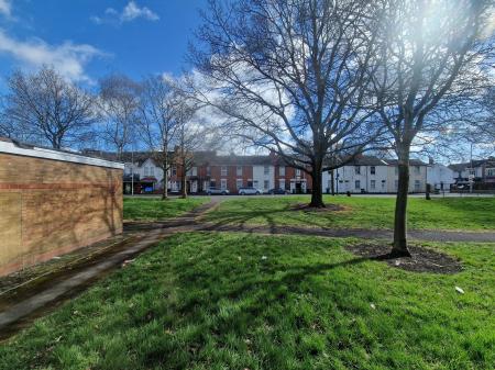 1 bedroom Flat to let in Hunter Street, Wolverhampton, WV6