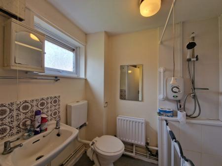 1 bedroom Flat to let in Hunter Street, Wolverhampton, WV6