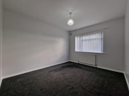 3 bedroom Detached house to let in Kendal Rise, Claregate, Wolverhampton, WV6