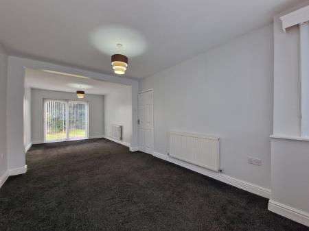 3 bedroom Detached house to let in Kendal Rise, Claregate, Wolverhampton, WV6