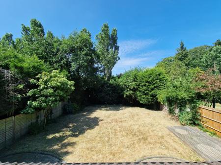 5 bedroom Detached house to let in Stockbridge Close, Wightwick, Wolverhampton, WV6