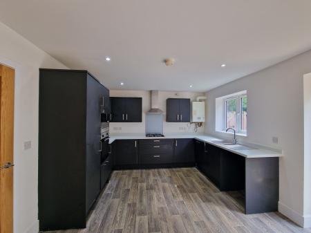 3 bedroom Town house to let in Amina Gardens, Bradmore, Wolverhampton, WV3