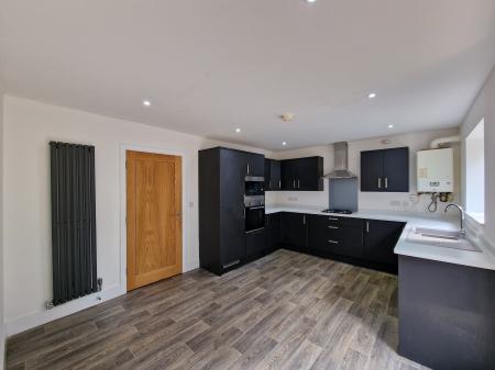 3 bedroom Town house to let in Amina Gardens, Bradmore, Wolverhampton, WV3
