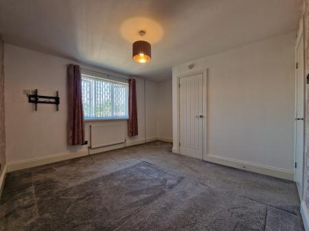 2 bedroom Terraced House to let in Gleneagles Road, Walsall, WS3