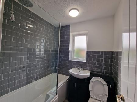 2 bedroom Terraced House to let in Gleneagles Road, Walsall, WS3