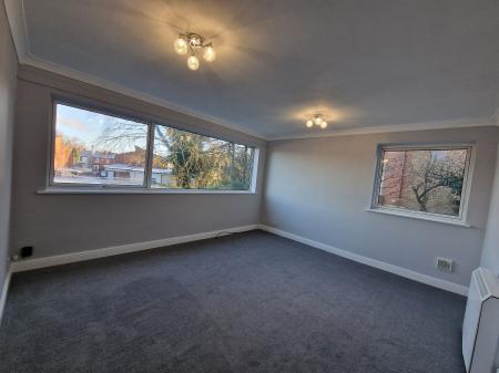 1 bedroom Flat to let in The Cedars, Tettenhall Road, Wolverhampton, WV6