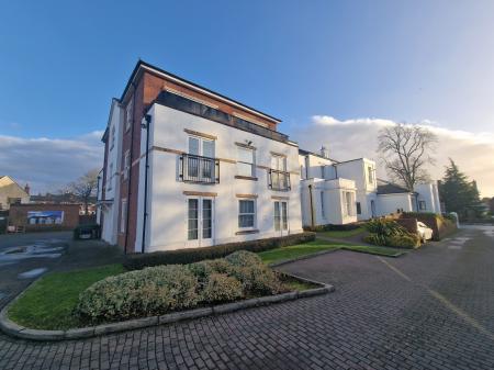 1 bedroom Duplex to let in 124S Compton Road, Wolverhampton, WV3