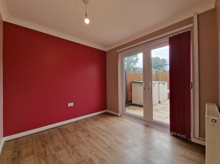 3 bedroom Terraced House to let in Kingsclere Walk, Merry Hill, Wolverhampton, WV4