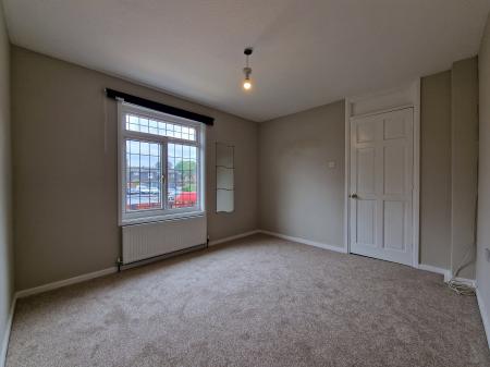 3 bedroom Terraced House to let in Kingsclere Walk, Merry Hill, Wolverhampton, WV4