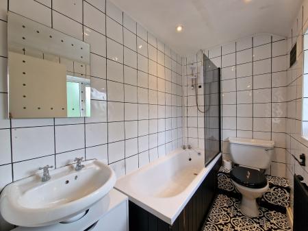 3 bedroom Terraced House to let in Cornwall Road, Tettenhall, WV6