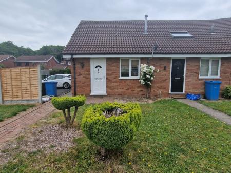 Dean Court, Perton, WV6