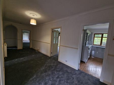 4 bedroom Detached house to let in Clifton Road, Tettenhall, WV6