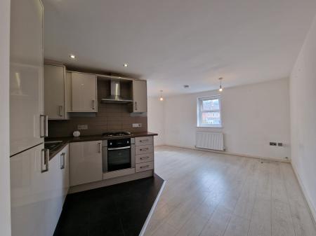 2 bedroom Flat to let in The Waterglades, Rosehill, Willenhall, WV13