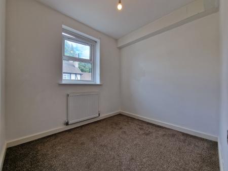 2 bedroom Flat to let in The Waterglades, Rosehill, Willenhall, WV13