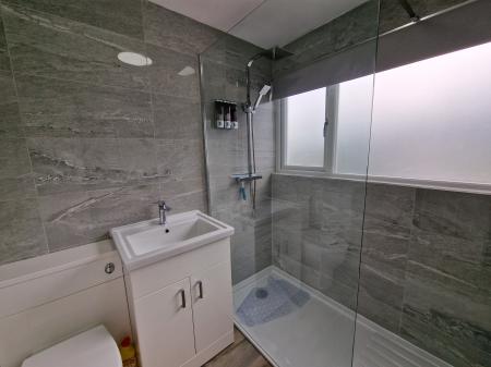 3 bedroom Link detached house to let in Bramstead Avenue, Tettenhall, WV6