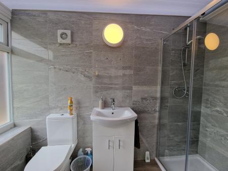 3 bedroom Link detached house to let in Bramstead Avenue, Tettenhall, WV6