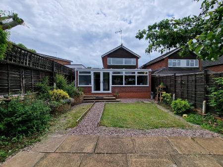 3 bedroom Link detached house to let in Bramstead Avenue, Tettenhall, WV6