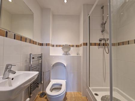 2 bedroom Flat to let in Darcy House, Old Stafford Road, Cross Green, Wolverhampton, WV10