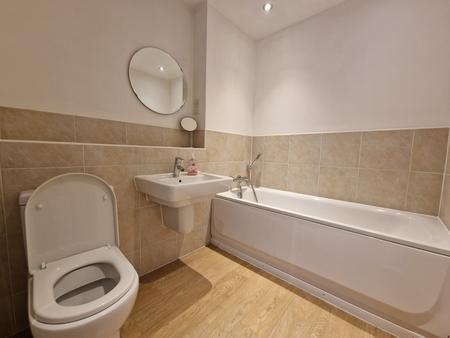 2 bedroom Flat to let in Darcy House, Old Stafford Road, Cross Green, Wolverhampton, WV10