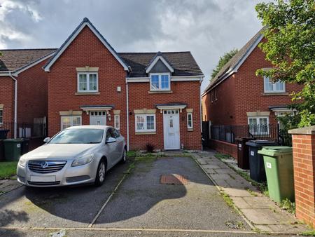 2 bedroom Semi-detached house to let in Purcell Road, Bushbury, WV10