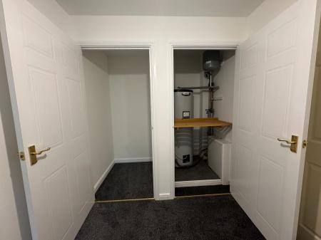 2 bedroom Ground floor flat to let in Clausentum House, Bitterne, SO18