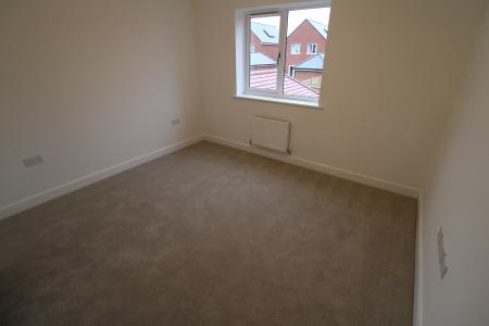 4 bedroom Detached house to let in Apollo Crescent, Burlesdon, SO31