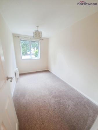 2 bedroom Flat to let in The Oaks, Bitterne, Southampton, SO19