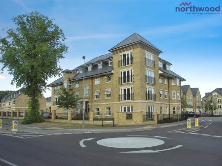 2 bedroom Flat to let in Marshall Square, Northlands Road, Banister's Park, Southampton, SO15