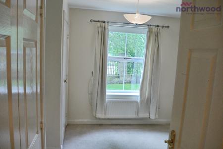2 bedroom Flat to let in Marshall Square, Northlands Road, Banister's Park, Southampton, SO15