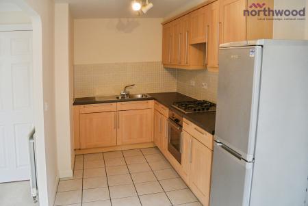 2 bedroom Flat to let in Marshall Square, Northlands Road, Banister's Park, Southampton, SO15