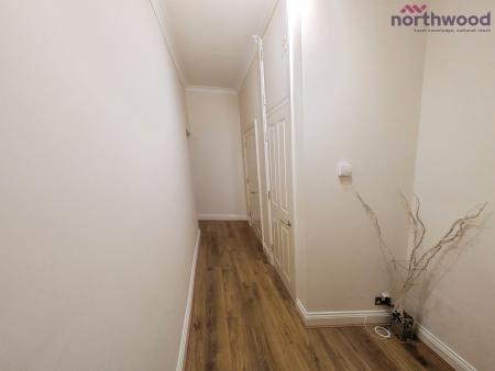 2 bedroom Flat to let in Canute Road, Ocean Village, Southampton, SO14