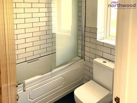 3 bedroom Semi-detached house to let in Golf Course Cottages, SO16