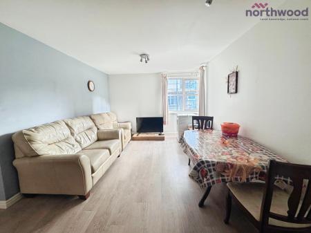 2 bedroom Flat to let in Coxford Road, Southampton, SO16