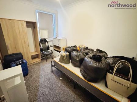 1 bedroom House share to let in Wilton Road, SO15